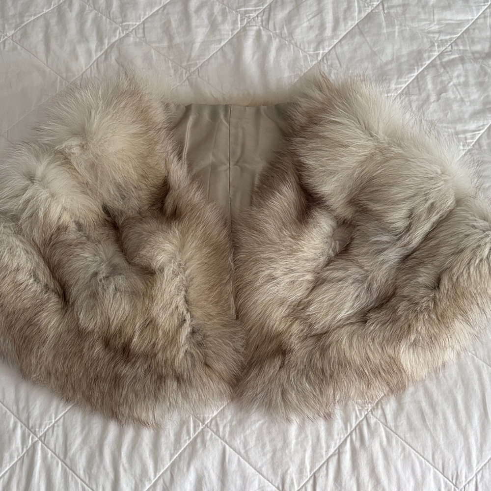 Luxurious Fox Fur Collar
